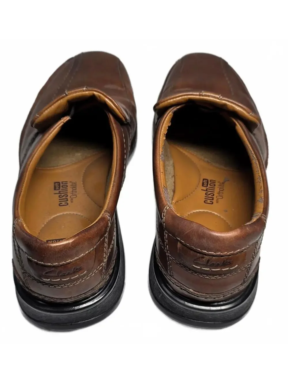 Clarks Chocolate Brown Men's Size 8 Leather Slip-On Loafers - Classic Comfort